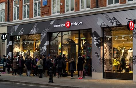 lululemon athletica locations in uk.